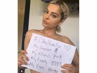 [ẢNH] Những người nổi tiếng hưởng ứng phong trào #IStayhomefor