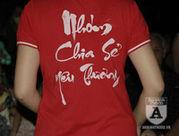 [ẢNH] Mang yêu thương đến trẻ em nghèo dưới chân cầu Long Biên trong ngày Tết thiếu nhi