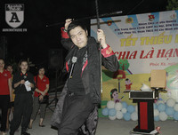 [ẢNH] Mang yêu thương đến trẻ em nghèo dưới chân cầu Long Biên trong ngày Tết thiếu nhi