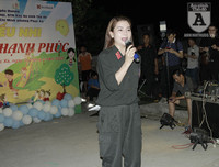 [ẢNH] Mang yêu thương đến trẻ em nghèo dưới chân cầu Long Biên trong ngày Tết thiếu nhi