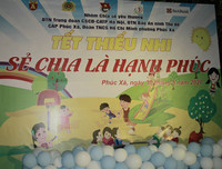 [ẢNH] Mang yêu thương đến trẻ em nghèo dưới chân cầu Long Biên trong ngày Tết thiếu nhi