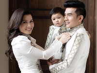 [ẢNH] Ca sĩ Đan Trường ở tuổi 44: Sự nghiệp thành công, hôn nhân viên mãn