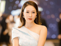 [ẢNH] Cuộc hôn nhân kín tiếng của Hồng Diễm – 