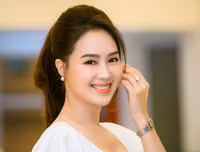 [ẢNH] Cuộc hôn nhân kín tiếng của Hồng Diễm – 