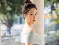 [ẢNH] Cuộc hôn nhân kín tiếng của Hồng Diễm – 