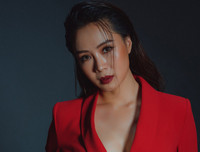 [ẢNH] Cuộc hôn nhân kín tiếng của Hồng Diễm – 