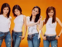 [ẢNH] Bất ngờ trước cuộc sống hiện tại của các thành viên nhóm Mắt Ngọc đình đám một thời