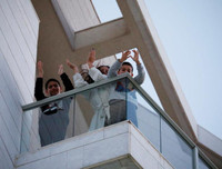 [ẢNH] Cả thế giới gửi lời cảm ơn tới những 