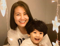 [ẢNH] Những bà mẹ đơn thân ‘nóng bỏng’ nhất làng giải trí Việt