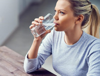 [ẢNH] Những thực phẩm bạn không nên ăn và những thói quen nên từ bỏ để giảm nguy cơ mắc sỏi thận