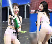 [ẢNH] Phong cách thời trang của HuynA: Từ gợi cảm tới phản cảm