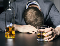 [ẢNH] Sốt xuất huyết vào mùa: Những điều kiêng kỵ khi chữa trị