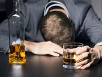 [ẢNH] Sốt xuất huyết vào mùa: Những điều kiêng kỵ khi chữa trị