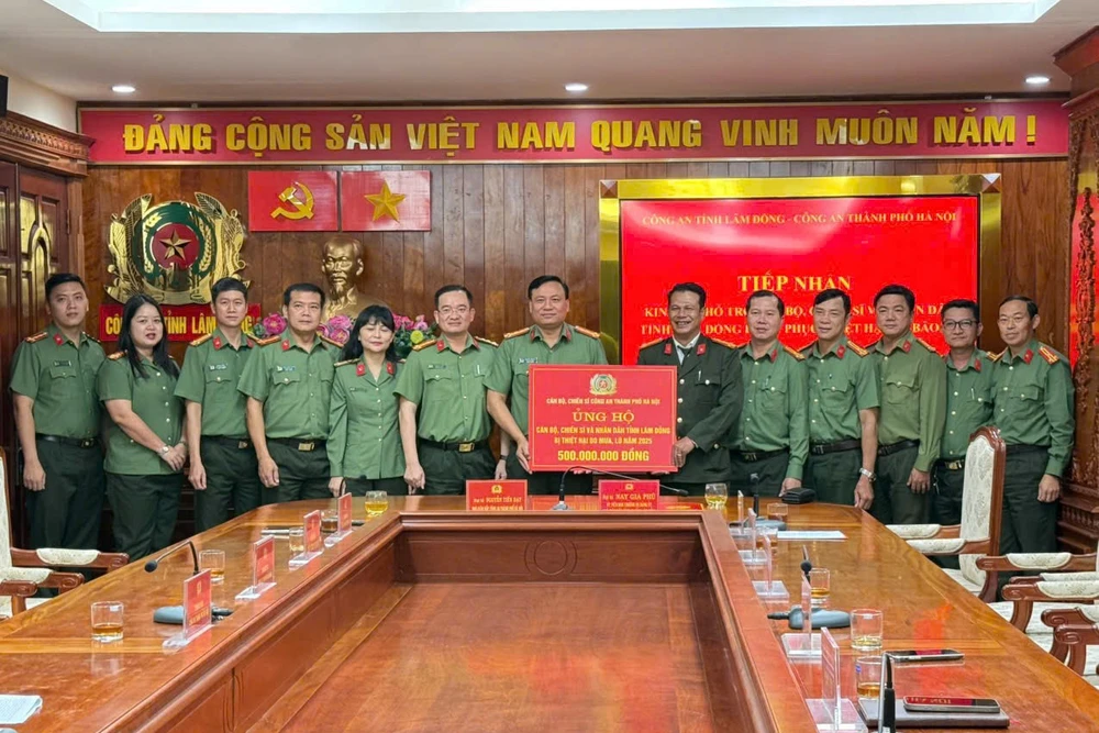 Công an Thủ đô hướng về Lâm Đồng - Chuyến đi của sự sẻ chia và hy vọng