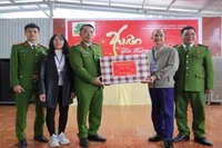 Tấm lòng người chiến sĩ Công an Thủ đô lan tỏa yêu thương trong những ngày giáp Tết