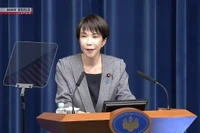 Thủ tướng Nhật Bản Takaichi Sanae phát biểu trước báo giới sau phiên họp Quốc hội đặc biệt