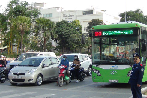 Hà Nội sẽ mở tuyến buýt nhanh Kim Mã - Hòa Lạc ảnh 2