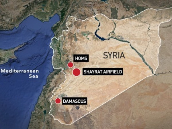 Israel tiếp tục nã tên lửa vào căn cứ không quân của Syria ở Homs ảnh 1