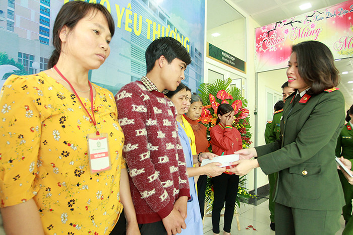 Hoạt động ý nghĩa của Cụm thi đua số 2, CATP Hà Nội ảnh 4