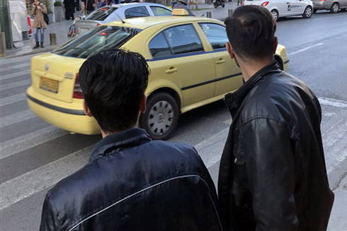 Vòng luẩn quẩn của thanh niên Afghanistan mơ được đến trời Âu ảnh 1