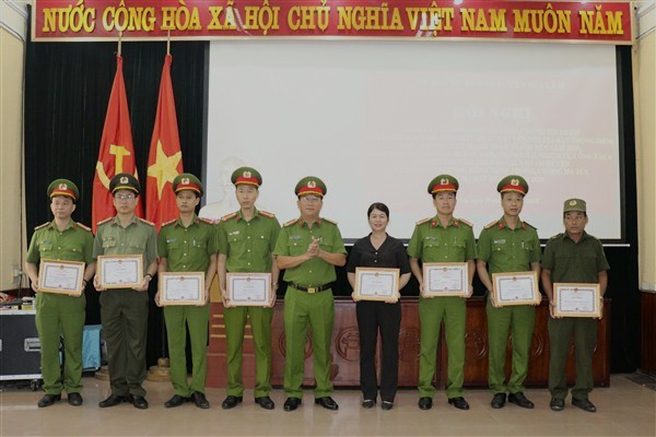 Huyện Gia Lâm (Hà Nội): Chuyển biến tích cực về an ninh, trật tự tại các địa bàn trọng điểm ảnh 2