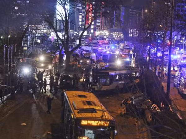 Thổ Nhĩ Kỳ: Đánh bom đẫm máu, ít nhất 32 người thiệt mạng ảnh 5