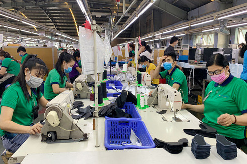 Cân bằng giữa an ninh y tế - kinh tế để chống dịch thành công ảnh 1