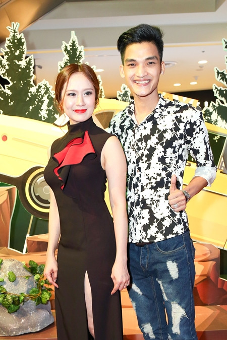 Trường Giang - Nhã Phương tay trong tay ra mắt phim "Taxi, em tên gì?" ảnh 11