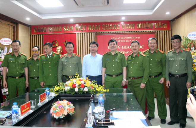 Chủ động triệt phá các ổ nhóm tội phạm "tín dụng đen" ảnh 2 Chủ động triệt phá các ổ nhóm tội phạm "tín dụng đen" ảnh 2