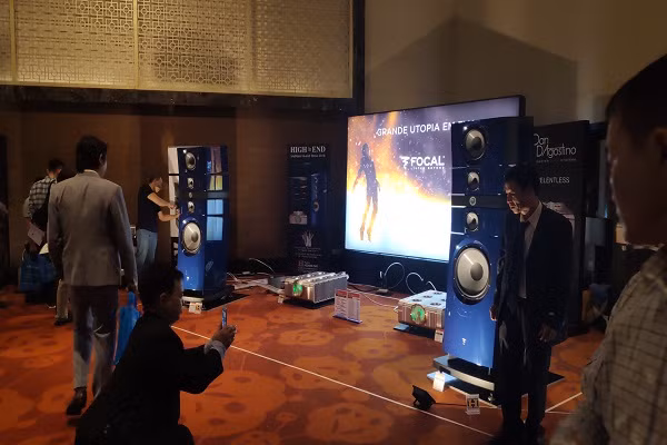 Choáng ngợp với màn trình diễn của bộ dàn Hi-end 26 tỷ đồng ở Hà Nội ảnh 1