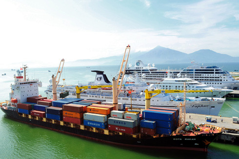 Vận tải biển "chìm" xuống đáy ảnh 1