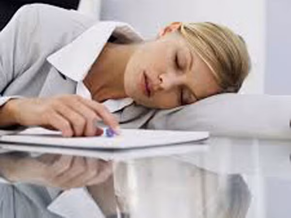 Ngủ trưa nhiều hại tim ảnh 1