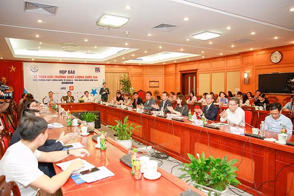 Bộ Khoa học và Công nghệ trao giải Vàng chất lượng quốc gia cho Tập đoàn Tân Hiệp Phát ảnh 1