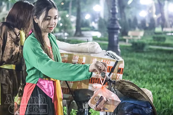 Có một Trung thu ấm áp yêu thương giữa lòng Hà Nội ảnh 8 Có một Trung thu ấm áp yêu thương giữa lòng Hà Nội ảnh 8