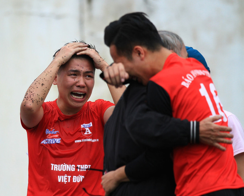 10 khoảnh khắc cảm xúc nhất trên sân Tây Hồ ảnh 3