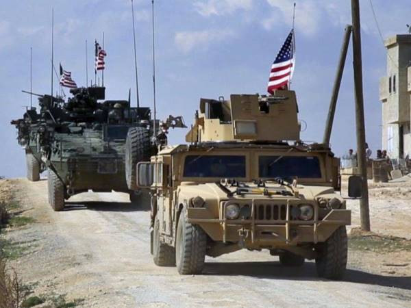 Đoàn xe Mỹ tiến vào Đông Bắc Syria với lượng lớn quân tiếp viện ảnh 1