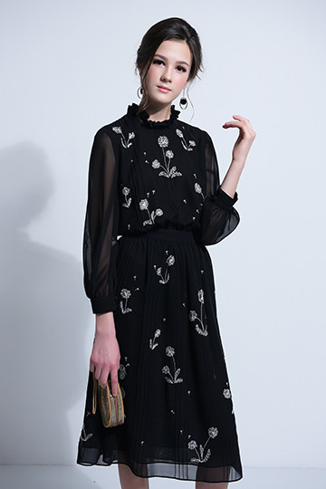 Xuân Lê ra mắt bộ sưu tập xuân hè cho phái đẹp ảnh 8 Xuân Lê ra mắt bộ sưu tập xuân hè cho phái đẹp ảnh 8