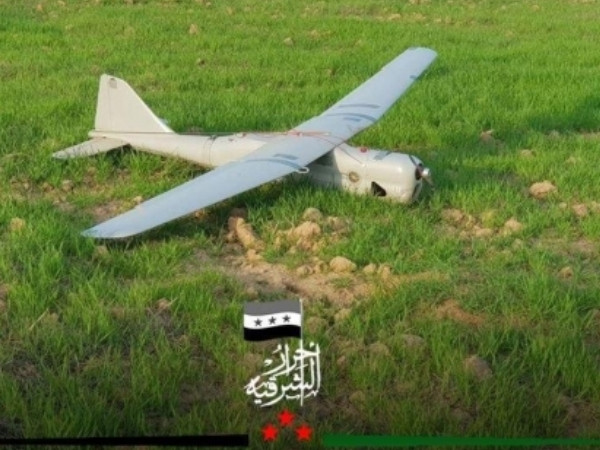 Phiến quân bắn hạ máy bay không người lái Orlan-10 của Nga ở Syria? ảnh 1 Phiến quân bắn hạ máy bay không người lái Orlan-10 của Nga ở Syria? ảnh 1