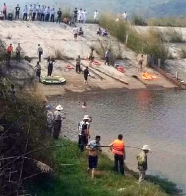 Gia đình 7 người cùng thiệt mạng vì kéo con gái bị đuối nước ảnh 1