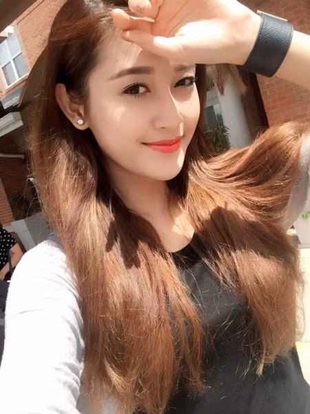 Những khoảnh khắc đáng yêu của Á hậu Huyền My trên đất Mỹ ảnh 1