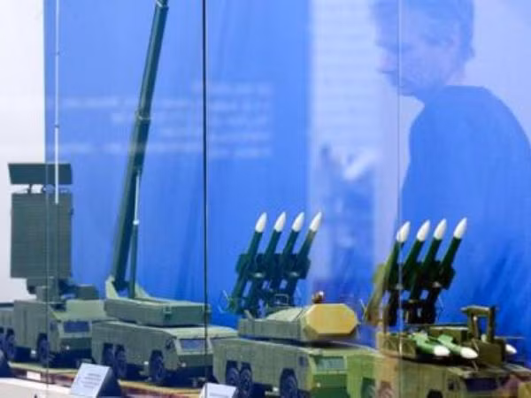 SIPRI: Mỹ, Nga vẫn là nhà xuất khẩu vũ khí lớn nhất thế giới ảnh 1