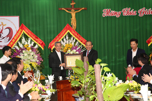 Phó Thủ tướng Thường trực Trương Hòa Bình chúc mừng đồng bào Công giáo ảnh 1