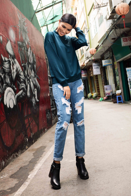 Trang "lạ" hút mắt với đường cong quyến rũ ảnh 6