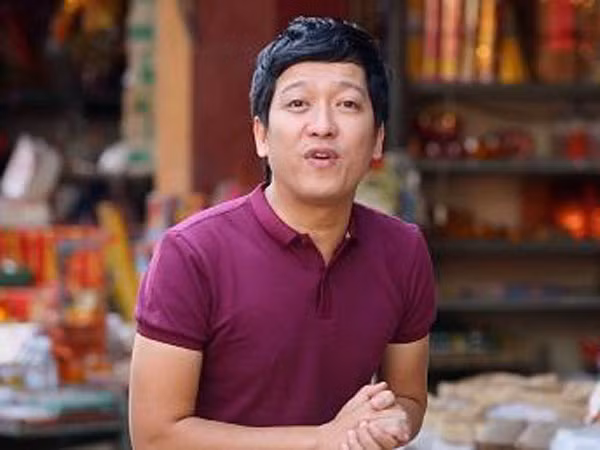 " Taxi, em tên gì?" ảnh 1