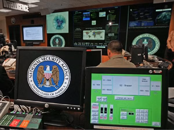 Chuyên gia chống khủng bố Mỹ bị trầm cảm vì cảnh bạo lực của IS ảnh 1