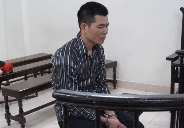Tên cướp chuyên rình rập để “ăn đồ” của phụ nữ ở chỗ vắng ảnh 1