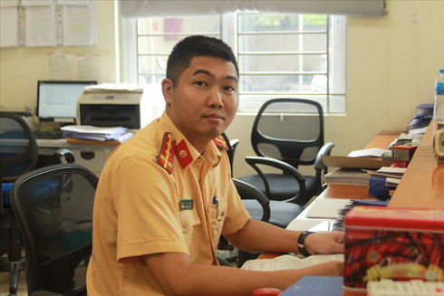 Sẵn sàng đối mặt nguy hiểm, chấp nhận hy sinh để giữ bình yên cho nhân dân ảnh 4