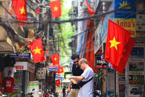 Thu hút khách du lịch quốc tế - chạy đua với thời gian ảnh 1