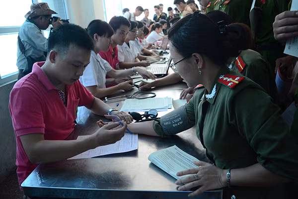 Tuổi trẻ Công an Thủ đô hiến máu vì cộng đồng: Một giọt máu cho đi... ảnh 4