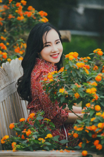 Khi họa sỹ vẽ tranh bằng… đường kim, mũi chỉ ảnh 1